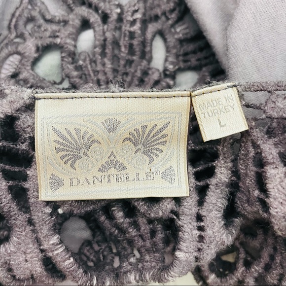 Dantelle Embroidered Open Back Gypsy Tee - Picture 5 of 6